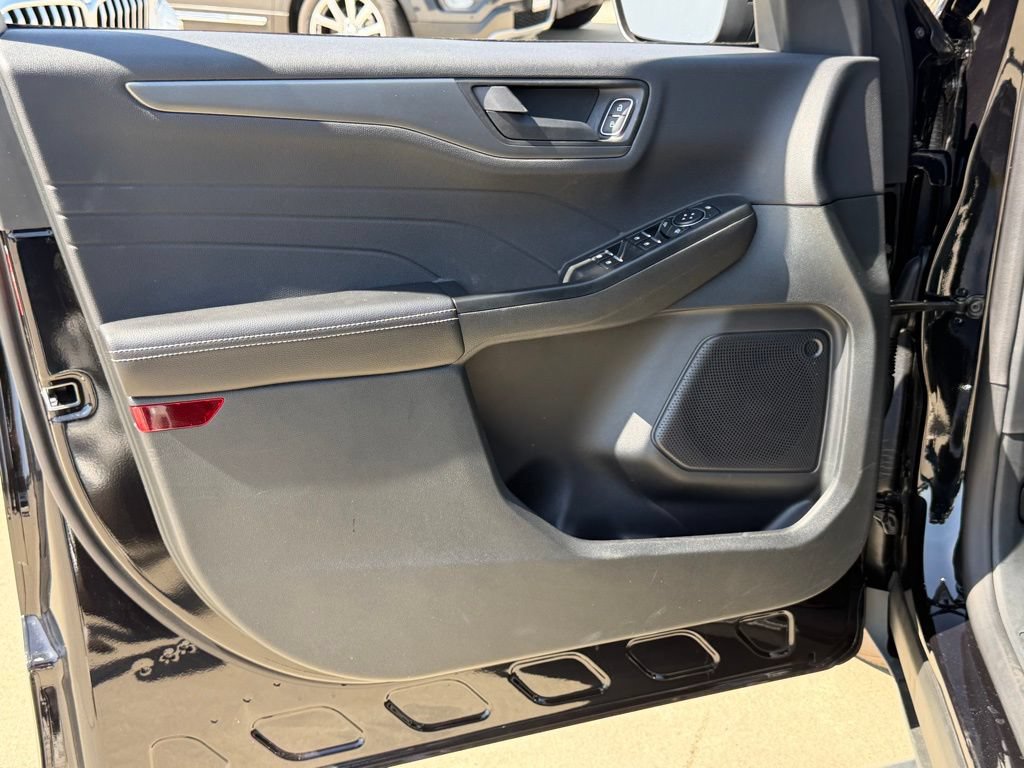 Certified 2025 Ford Escape Active FWD image 20