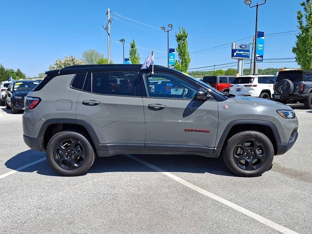 Used 2023 Jeep Compass Trailhawk AWD/4WD image 12