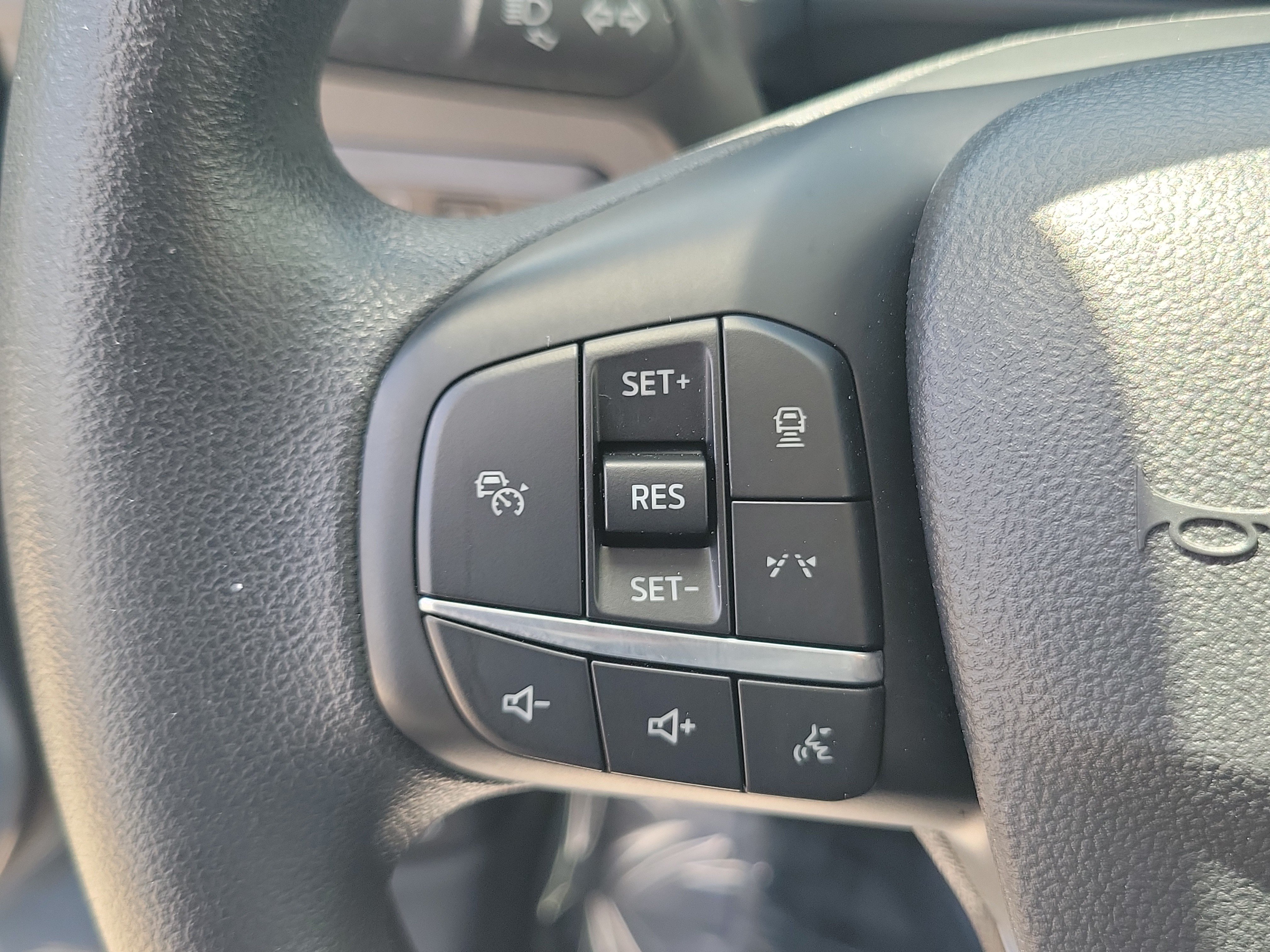 Certified 2025 Ford Escape Active w/ Tech Pack #1 FWD image 22