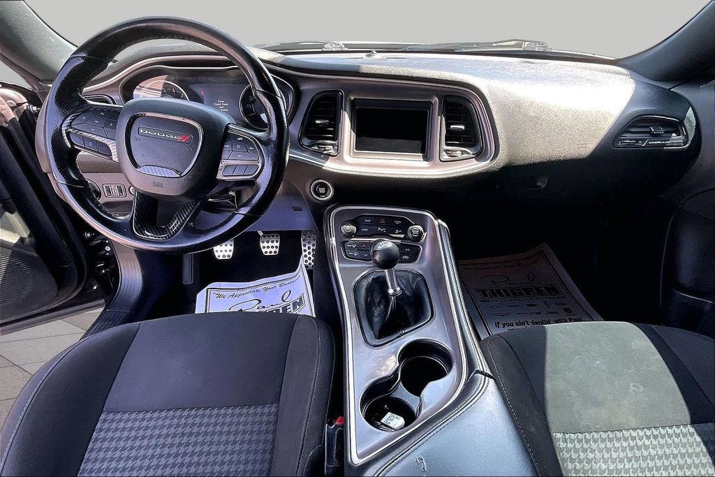 Used 2022 Dodge Challenger R/T RWD image 16