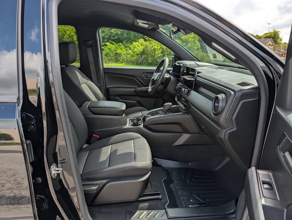 Used 2024 Chevrolet Colorado Trail Boss w/ Technology Package AWD/4WD image 21
