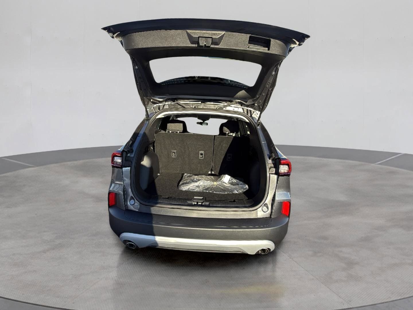 Certified 2025 Ford Escape Active w/ Cold Weather Package image 19