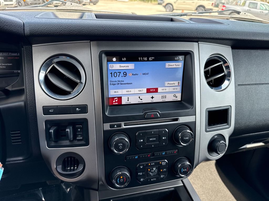 Certified 2017 Ford Expedition XLT w/ Equipment Group 202A image 18