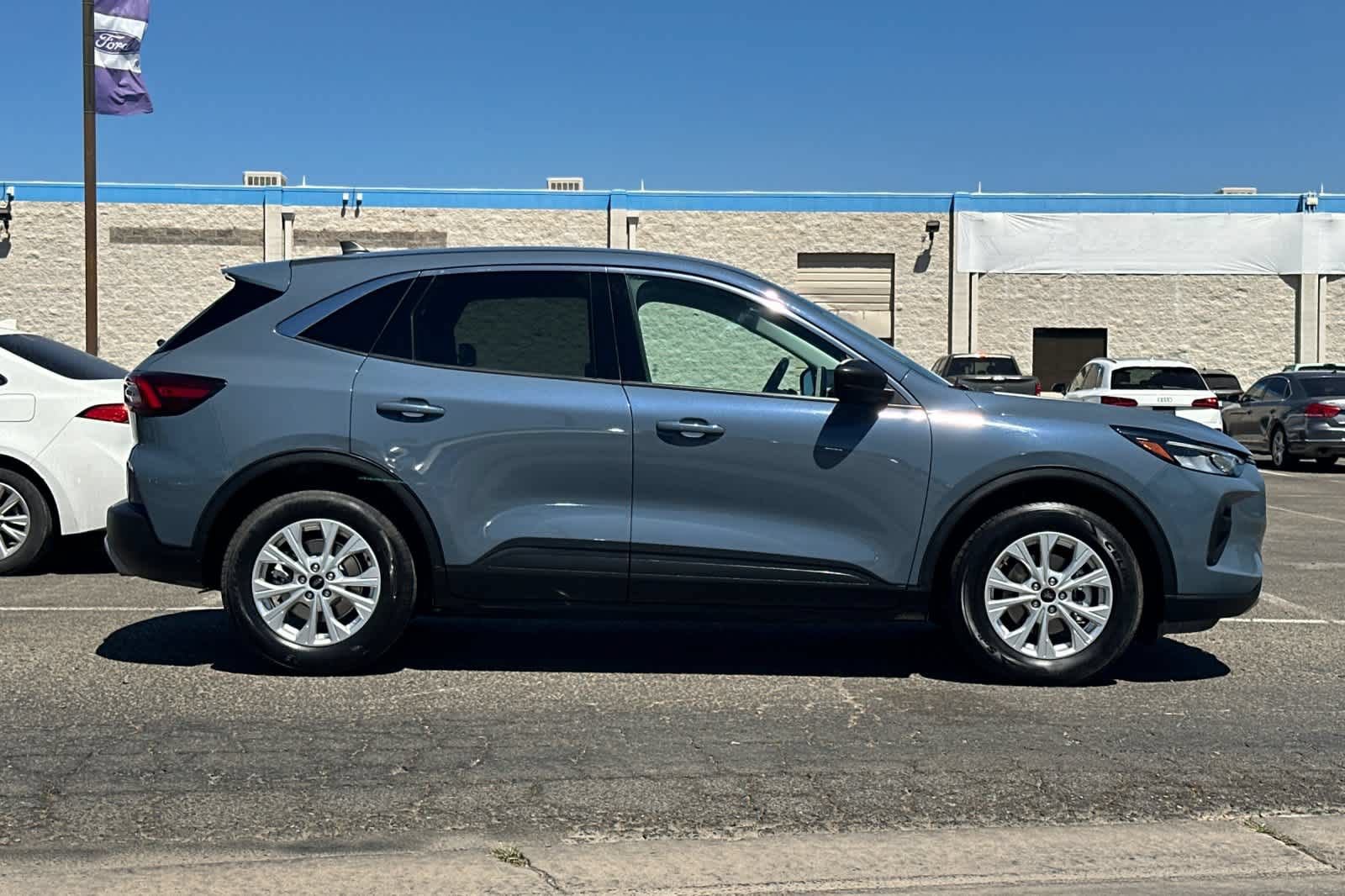 Certified 2024 Ford Escape Active FWD image 9