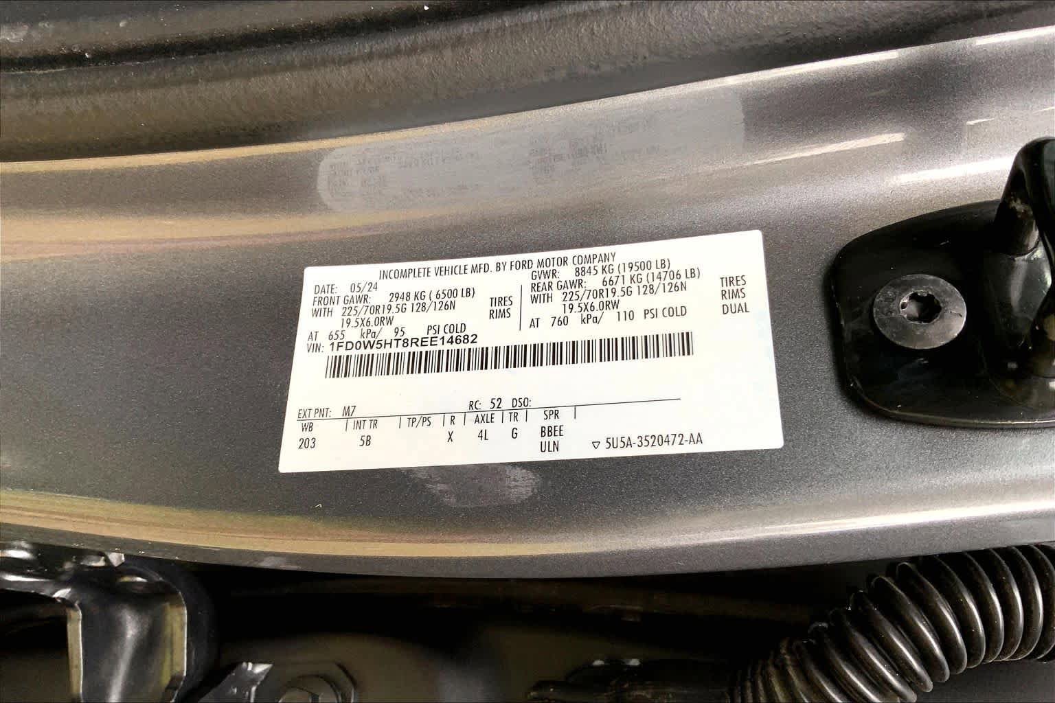 Certified 2024 Ford F550 4x4 Crew Cab Super Duty image 32