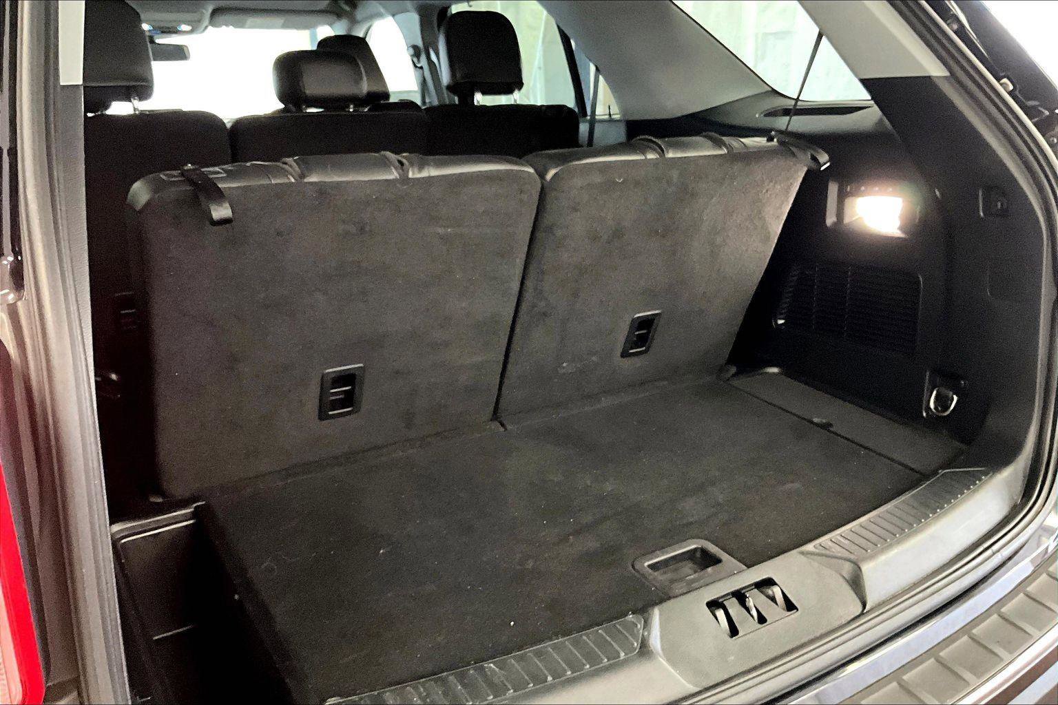 Certified 2022 Ford Explorer Limited w/ Limited Technology Package image 35