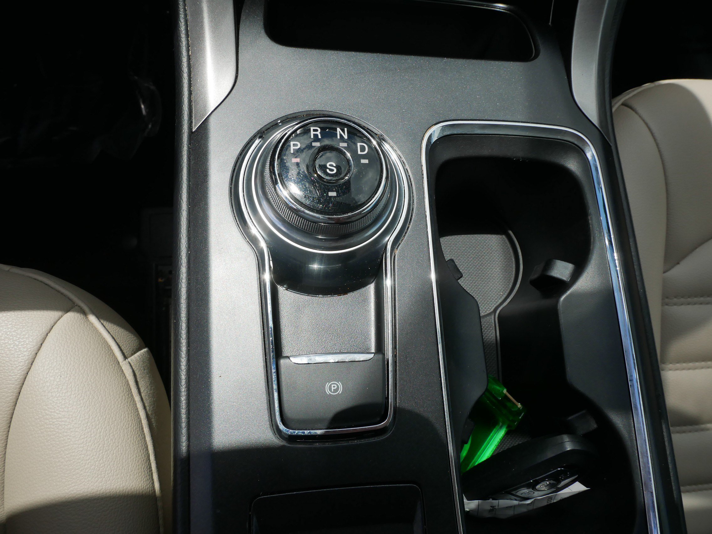 Certified 2019 Ford Fusion SEL FWD image 24