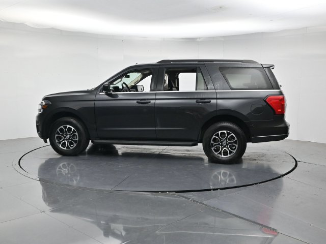 Certified 2024 Ford Expedition XLT RWD image 7