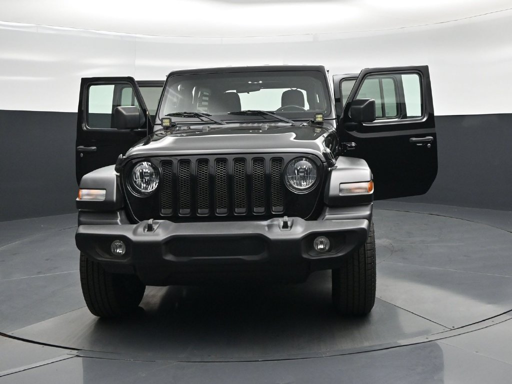 Used 2022 Jeep Wrangler Unlimited Sport AWD/4WD image 33