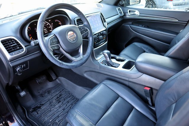 Used 2021 Jeep Grand Cherokee Limited image 3