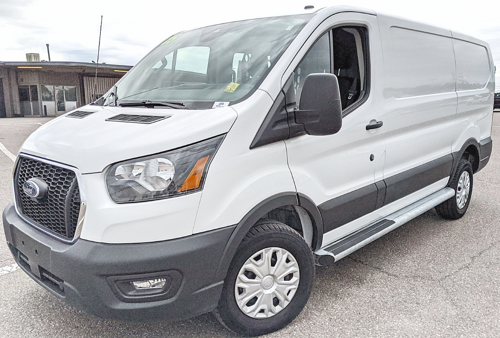 Certified 2025 Ford Transit 250 Low Roof w/ Exterior Upgrade Package RWD image 6