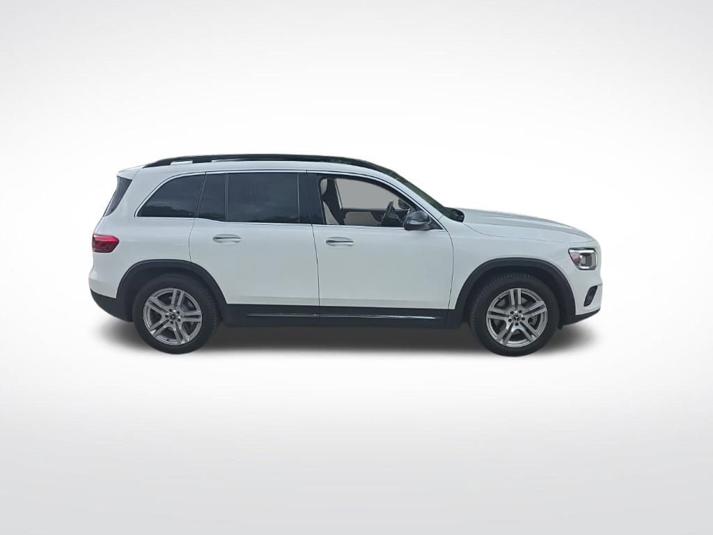 Used 2022 Mercedes-Benz GLB 250 4MATIC image 4