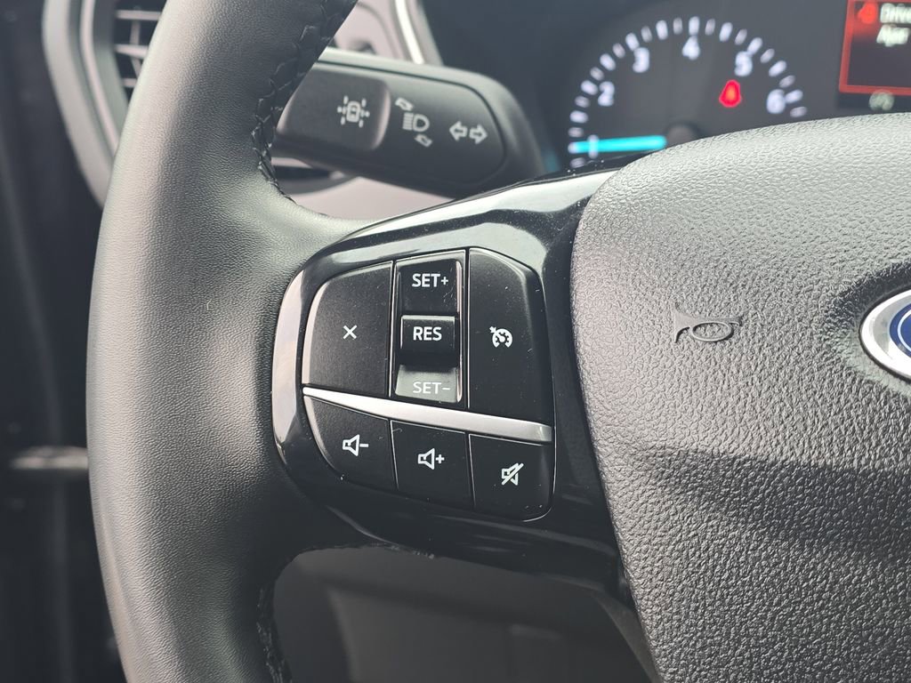 Certified 2022 Ford Escape SE w/ SE Sport Appearance Package AWD/4WD image 26