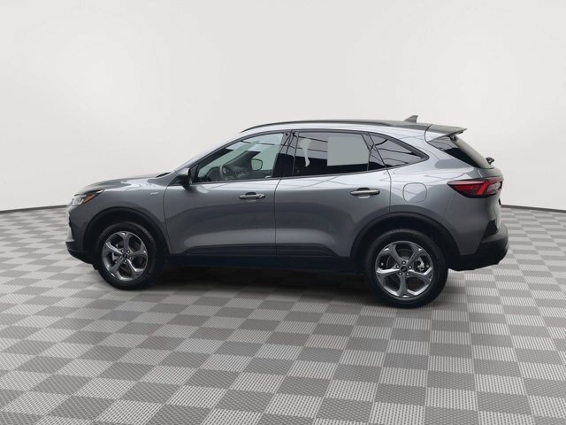 Certified 2025 Ford Escape ST-Line AWD/4WD image 33