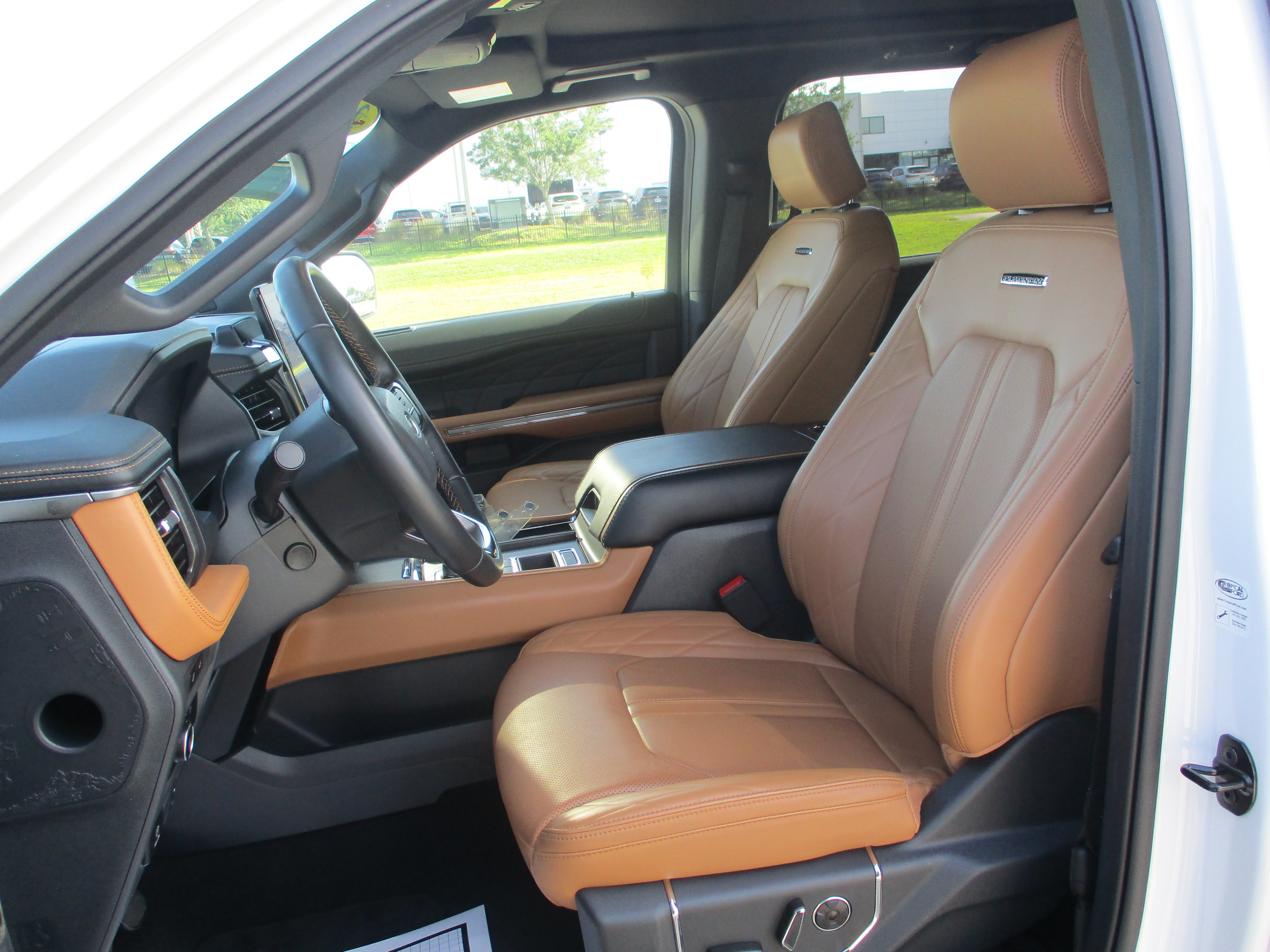 Certified 2024 Ford Expedition Max Platinum RWD image 10