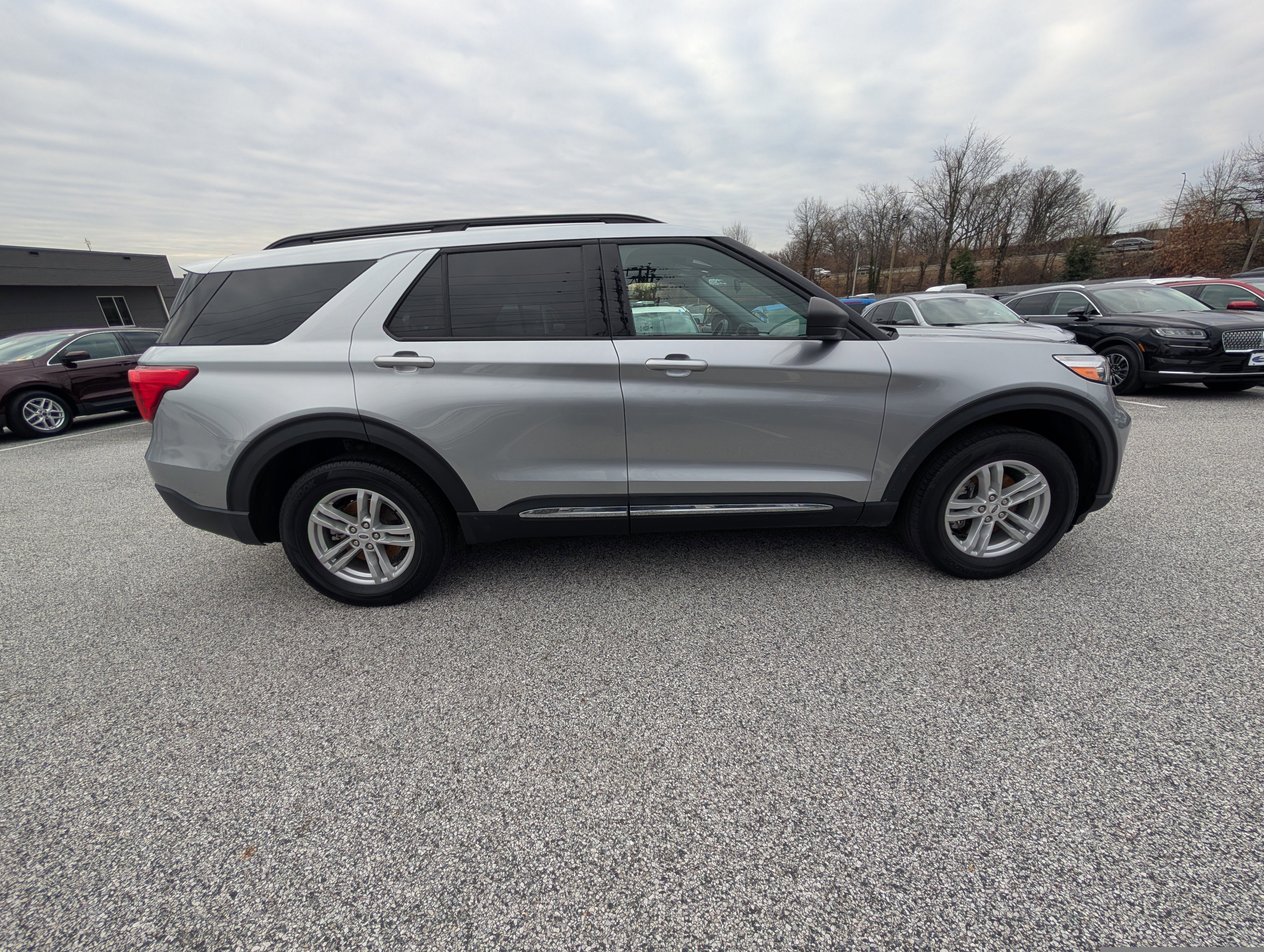 Certified 2022 Ford Explorer XLT w/ Equipment Group 202A image 2