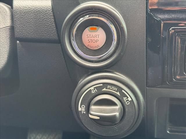 Used 2021 Nissan Titan PRO-4X AWD/4WD image 21