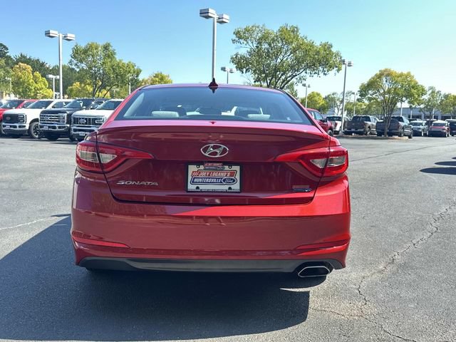Used 2017 Hyundai Sonata SE w/ Cargo Package FWD image 13