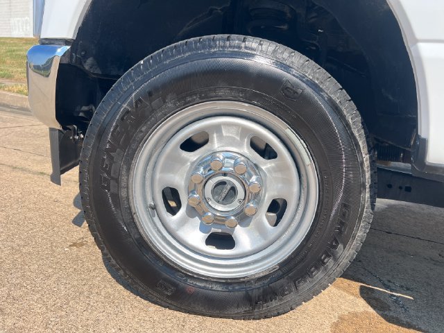 Certified 2024 Ford F350 XL w/ Snow Plow/Camper Package AWD/4WD image 13
