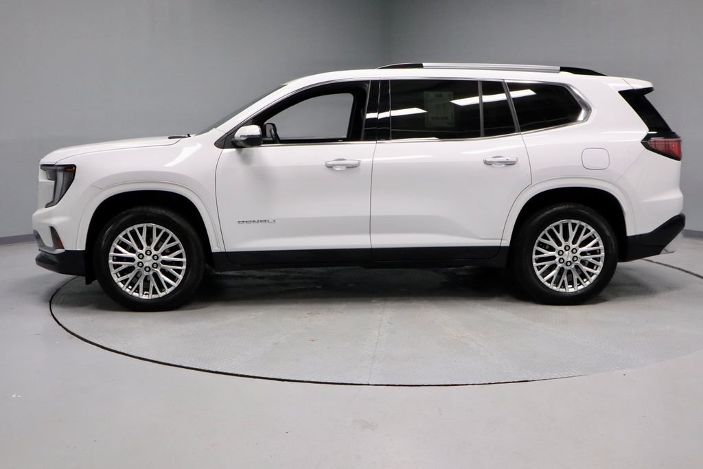 Used 2024 GMC Acadia Denali w/ LPO, Floor Liner Package FWD image 10