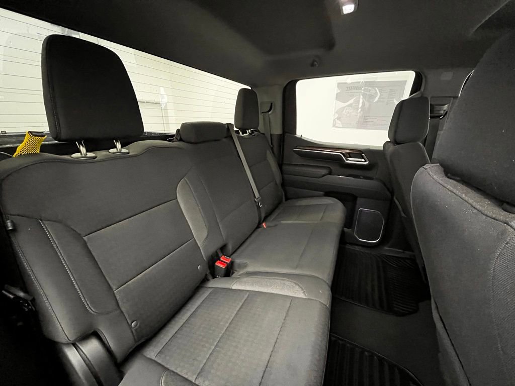 Used 2023 Chevrolet Silverado 1500 LT AWD/4WD image 32