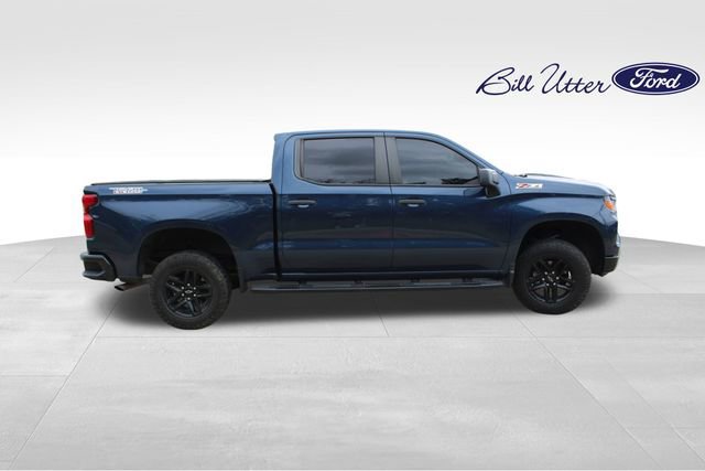 Used 2022 Chevrolet Silverado 1500 Custom Trail Boss w/ LPO, Dark Essentials Package image 6