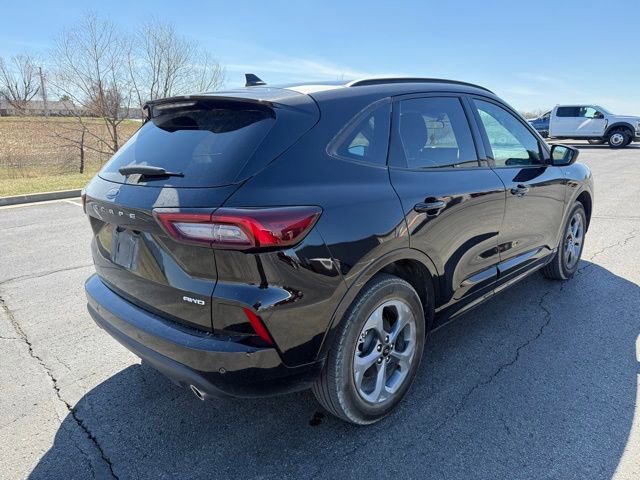 Certified 2024 Ford Escape ST-Line w/ Tech Pack #1 image 4