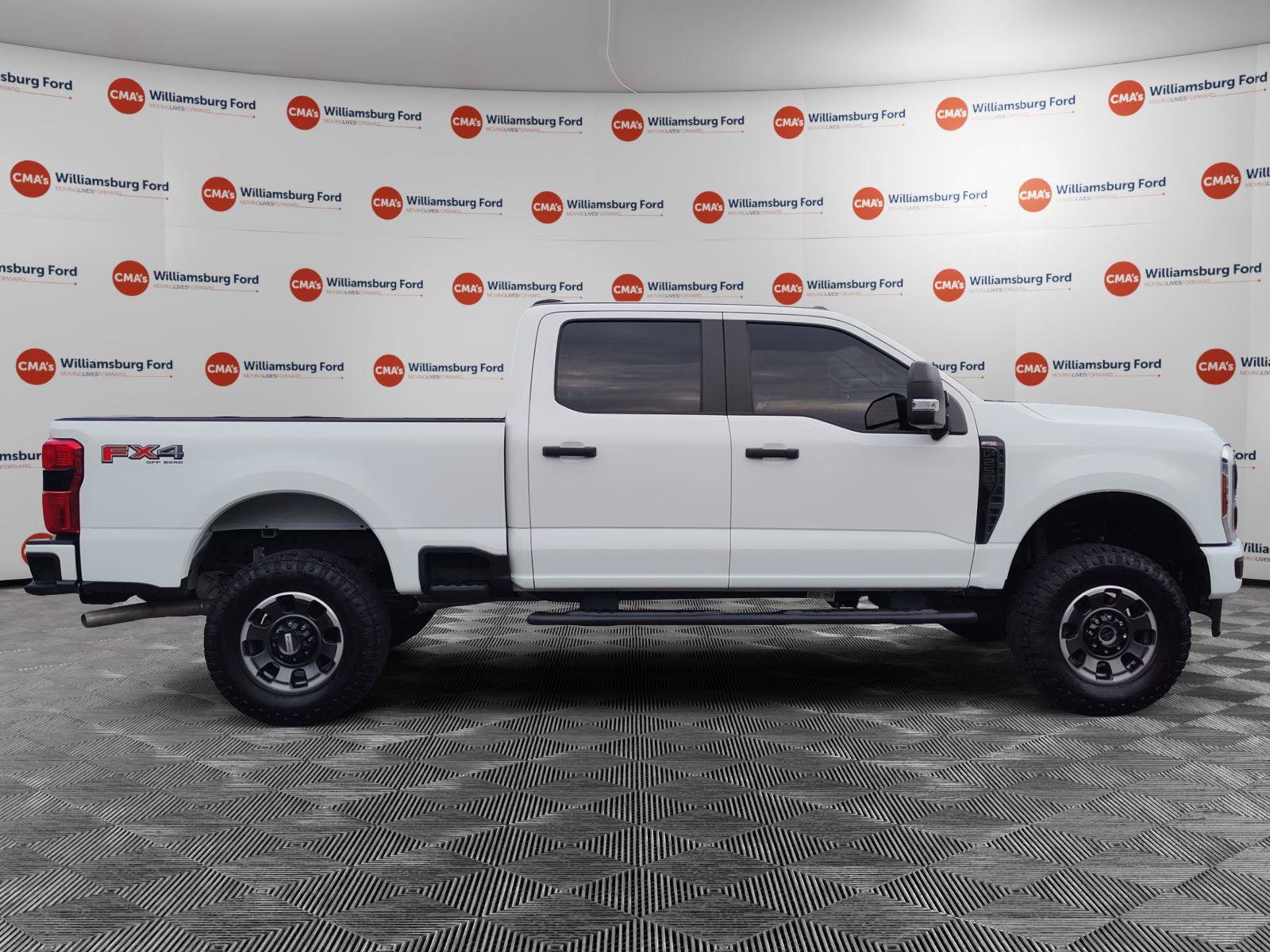 Certified 2024 Ford F250 XL w/ STX Appearance Package AWD/4WD image 6
