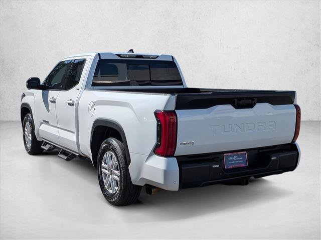 Used 2022 Toyota Tundra SR5 w/ SR5 Premium Package AWD/4WD image 8