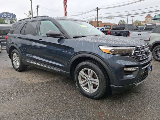 Certified 2023 Ford Explorer XLT w/ Equipment Group 202A AWD/4WD image 2