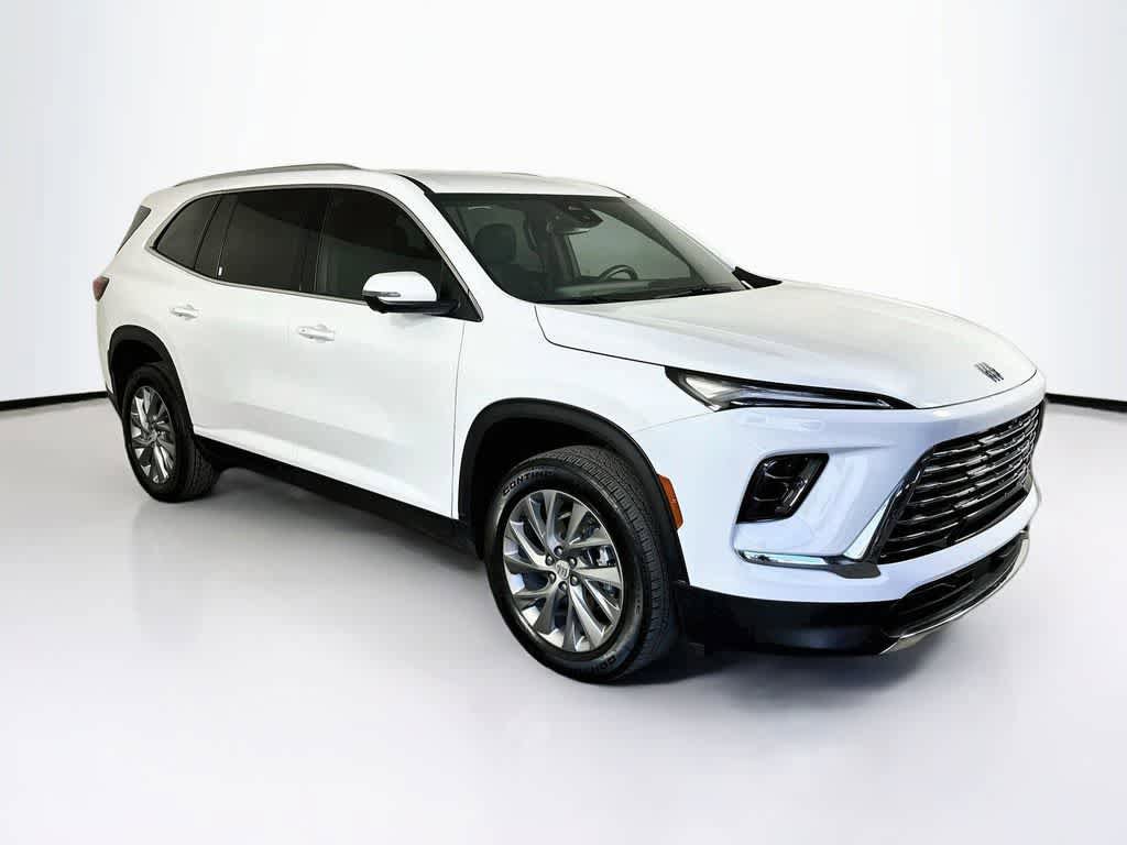 Used 2025 Buick Enclave Preferred FWD image 23