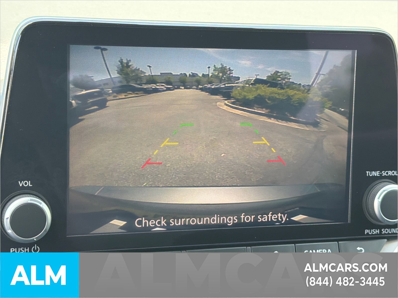 Used 2025 Nissan Rogue SV FWD image 34