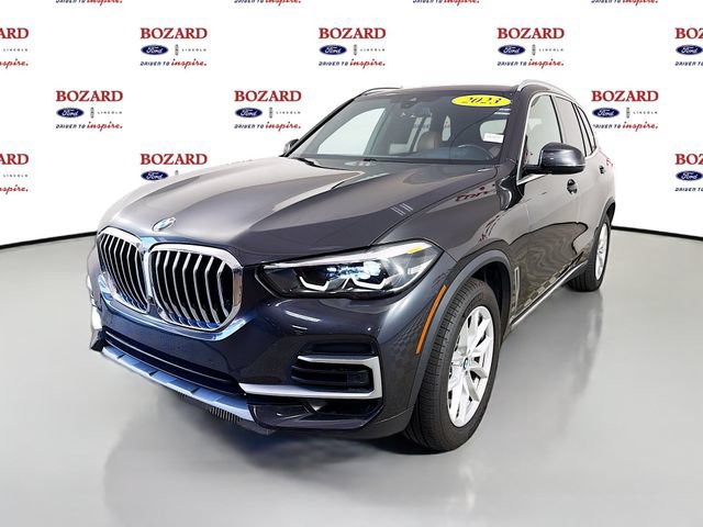 Used 2023 BMW X5 xDrive40i w/ Premium Package AWD/4WD image 4