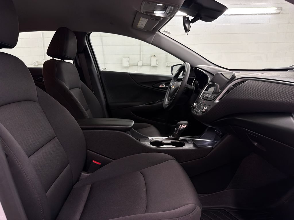 Used 2024 Chevrolet Malibu LT FWD image 46