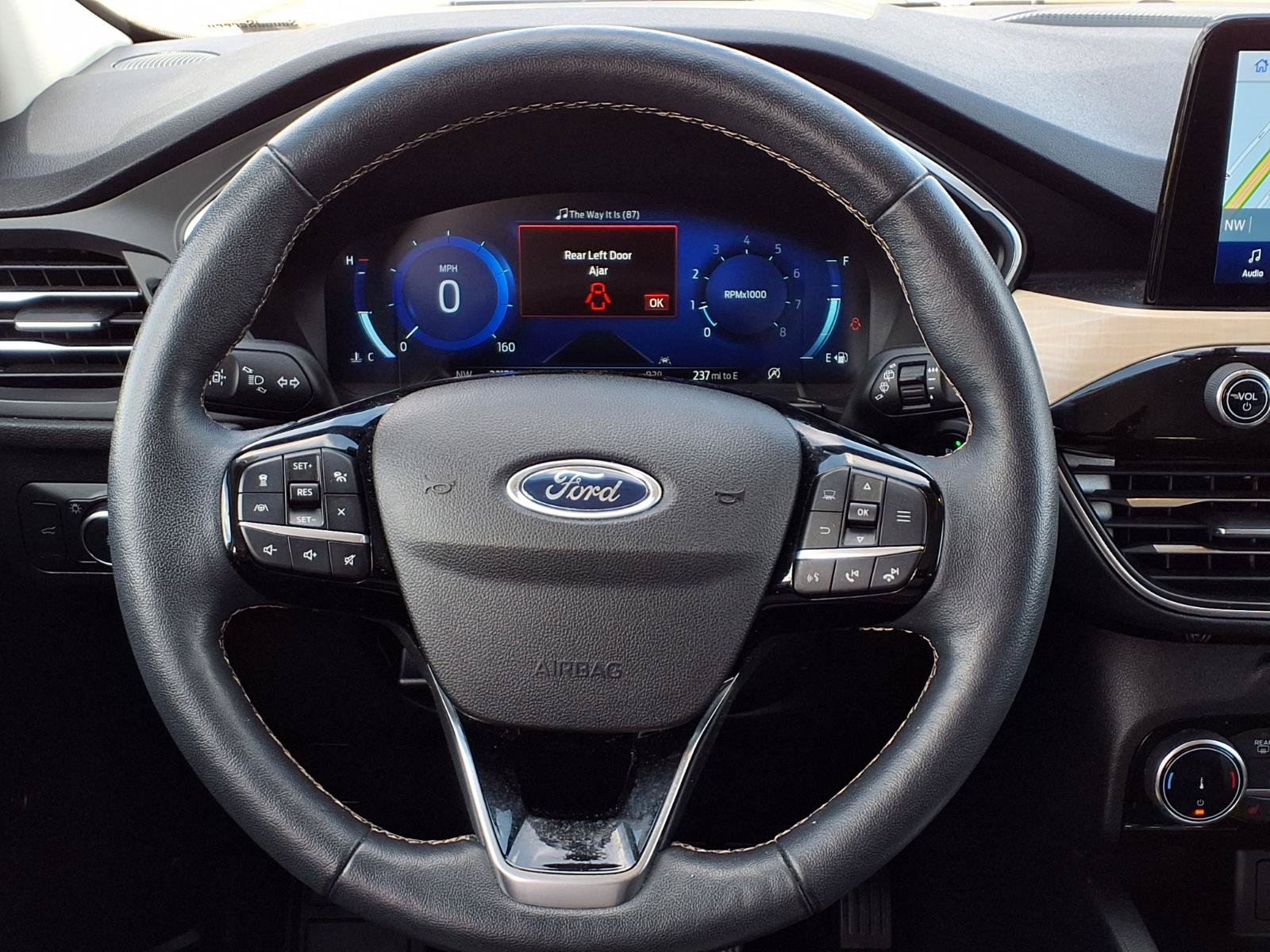 Certified 2022 Ford Escape Titanium w/ Titanium Elite Package AWD/4WD image 20