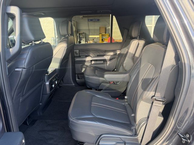 Certified 2024 Ford Expedition Platinum AWD/4WD image 17