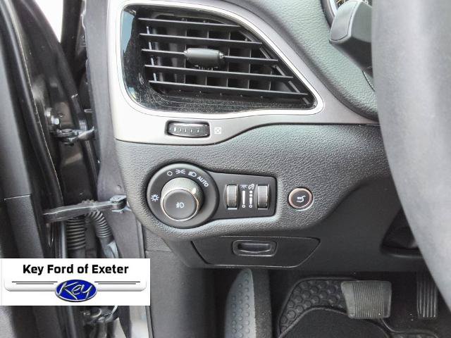 Used 2022 Jeep Cherokee Limited AWD/4WD image 24