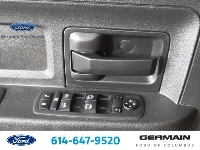 Used 2017 RAM 1500 Express AWD/4WD image 29