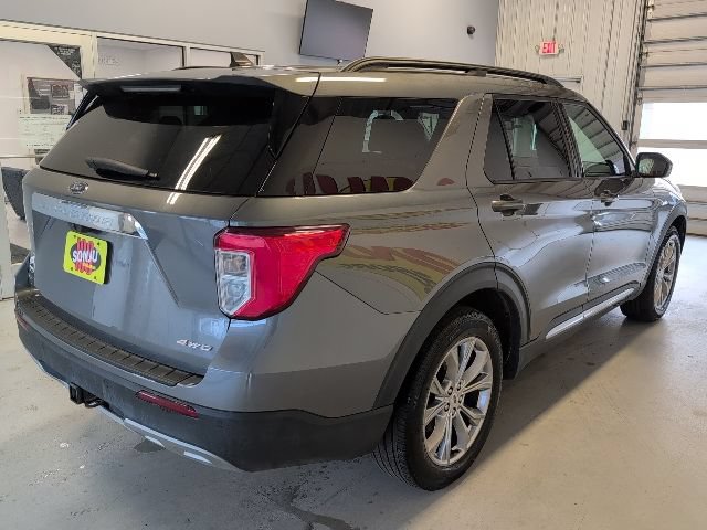 Certified 2023 Ford Explorer XLT w/ Equipment Group 202A AWD/4WD image 5