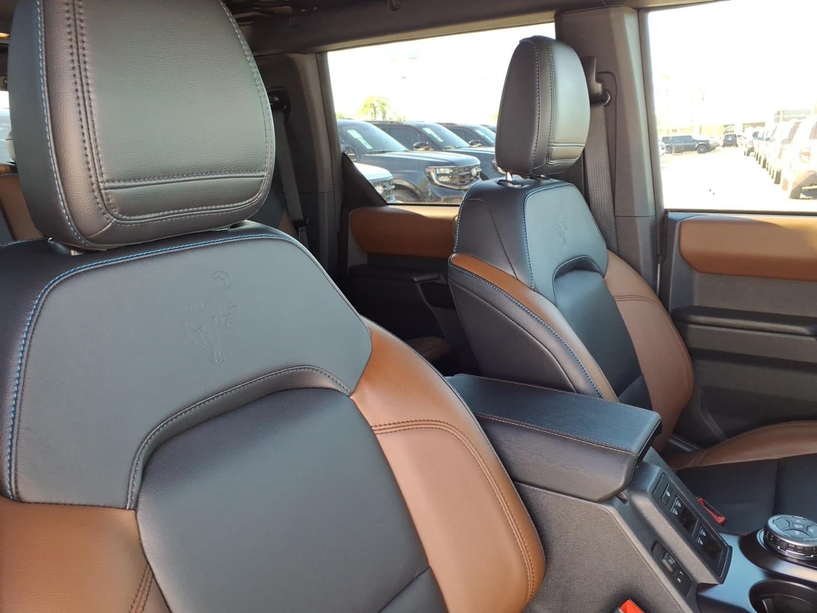 Certified 2024 Ford Bronco Outer Banks AWD/4WD image 12