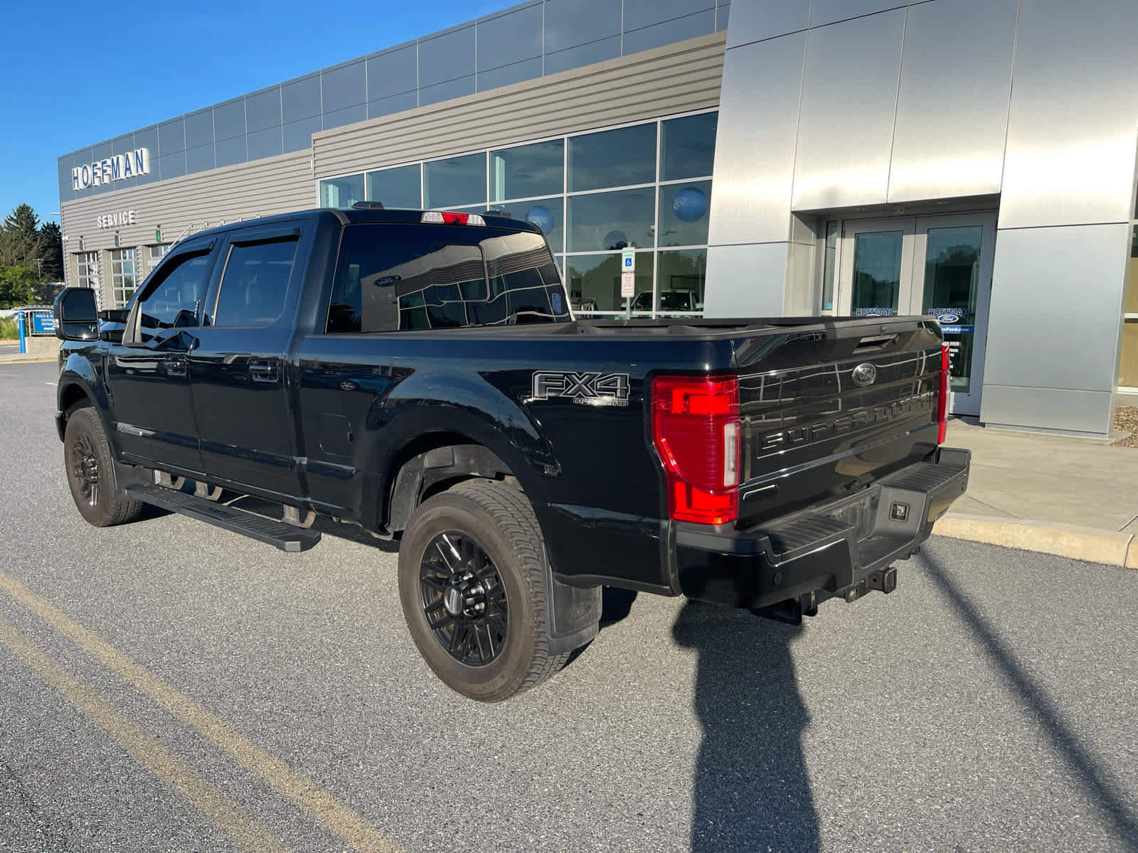 Certified 2022 Ford F250 Lariat w/ Black Appearance Pkg AWD/4WD image 3
