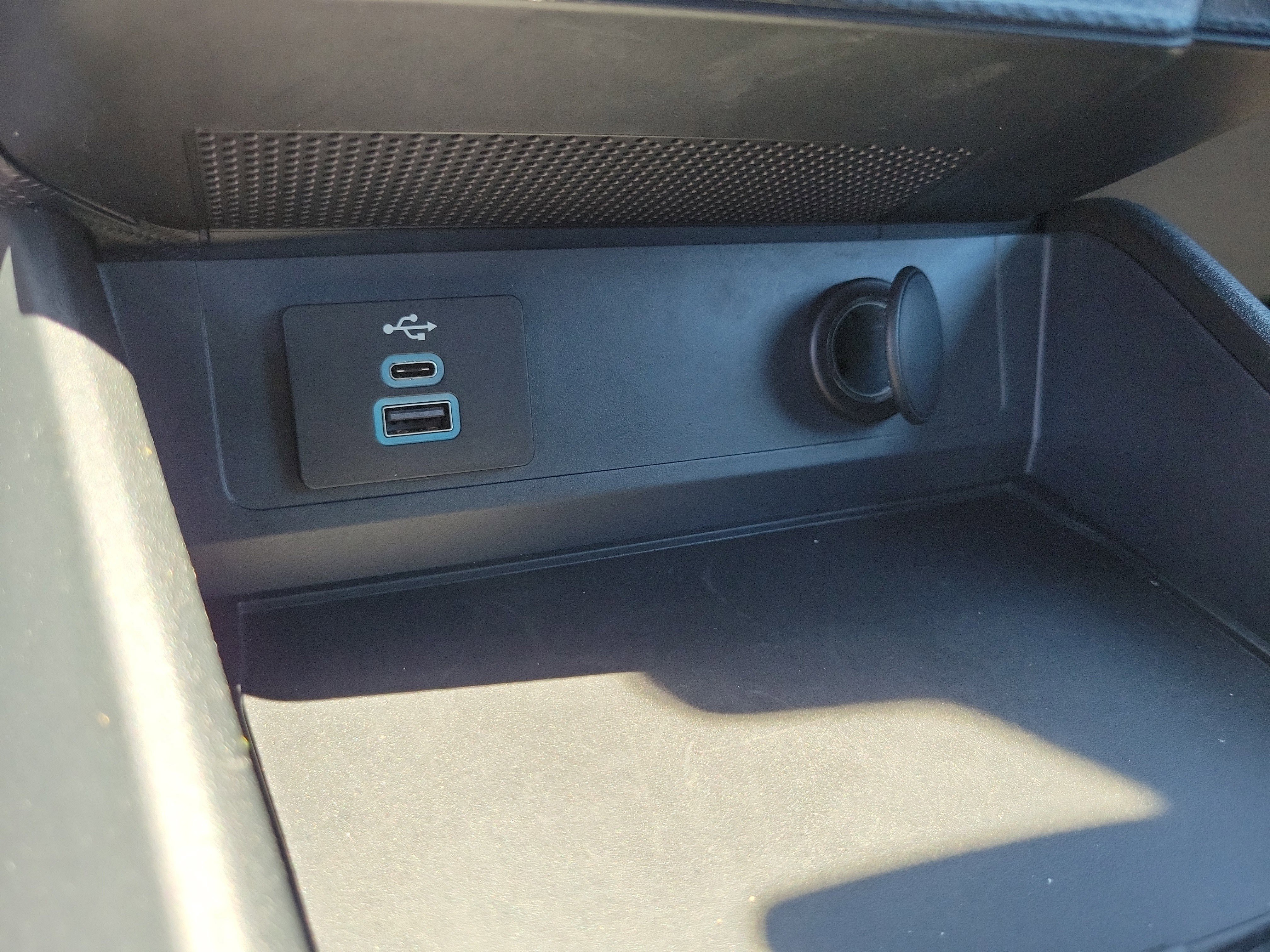 Certified 2024 Ford Mustang Coupe RWD image 29