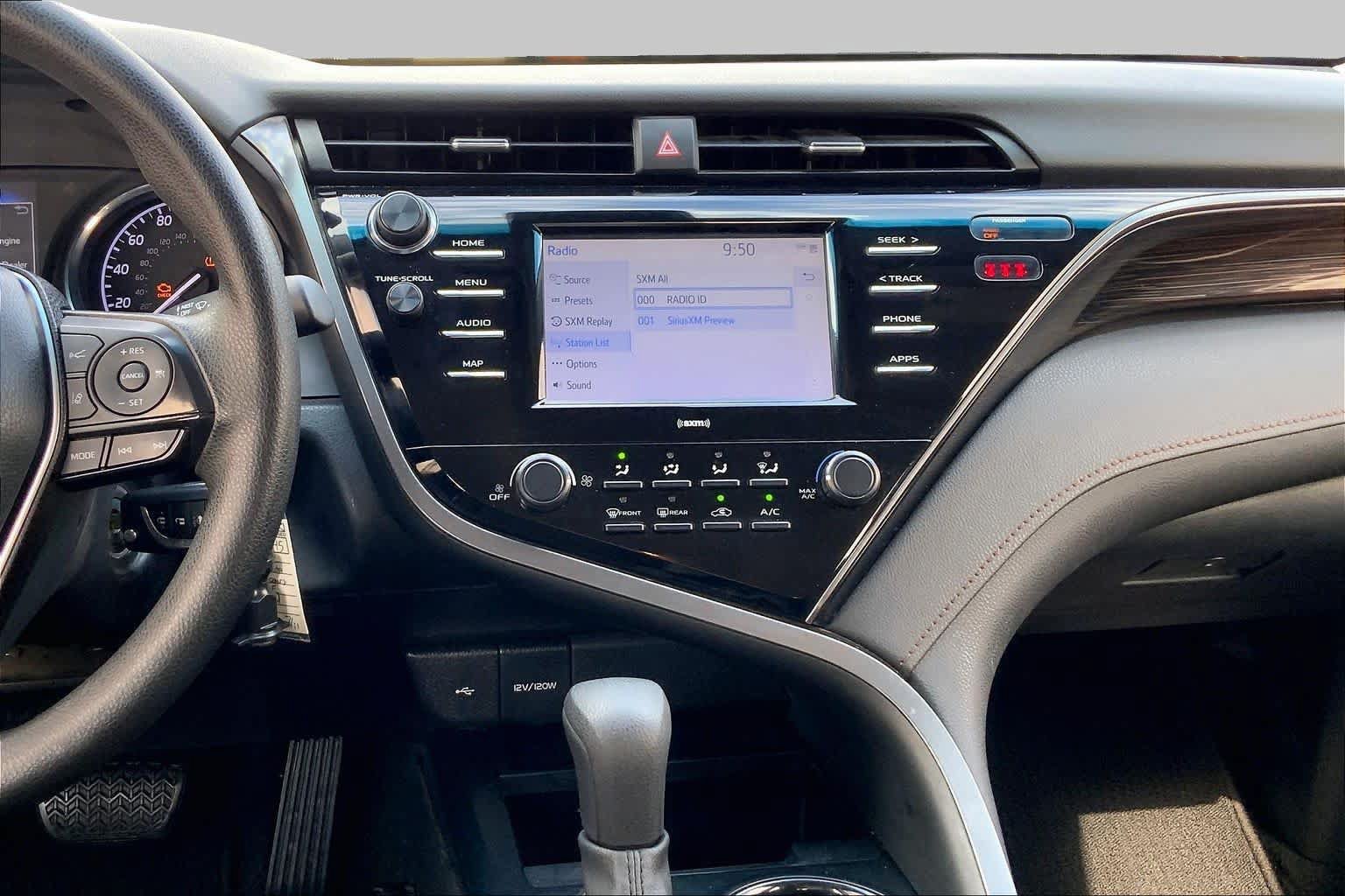 Used 2020 Toyota Camry LE FWD image 7