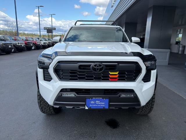 Used 2025 Toyota Tacoma TRD Off-Road image 8