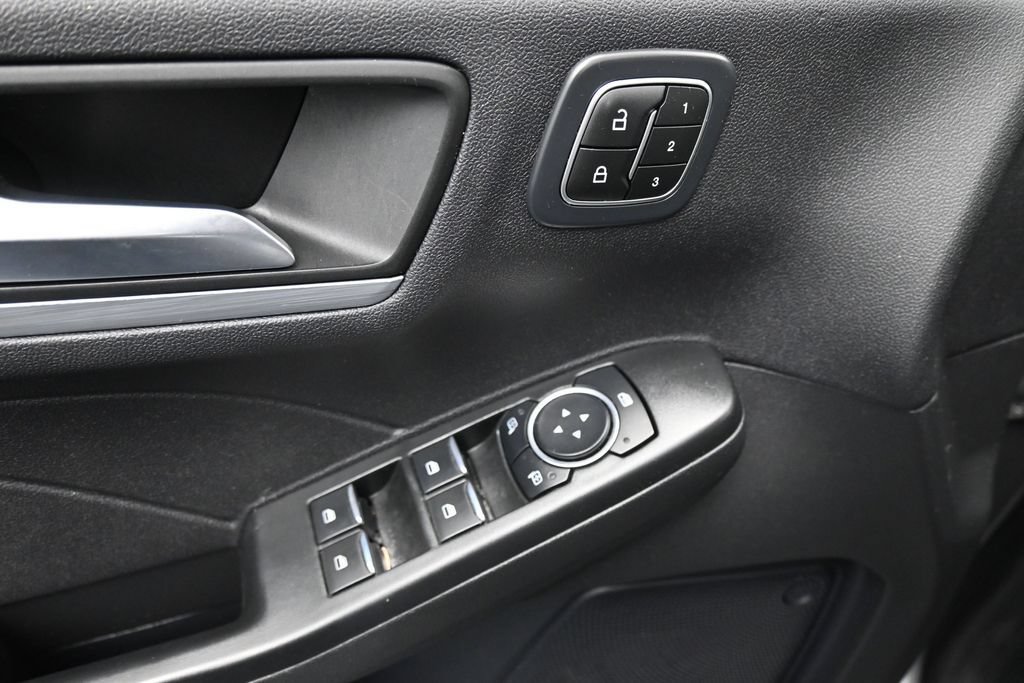 Certified 2023 Ford Escape Platinum AWD/4WD image 13