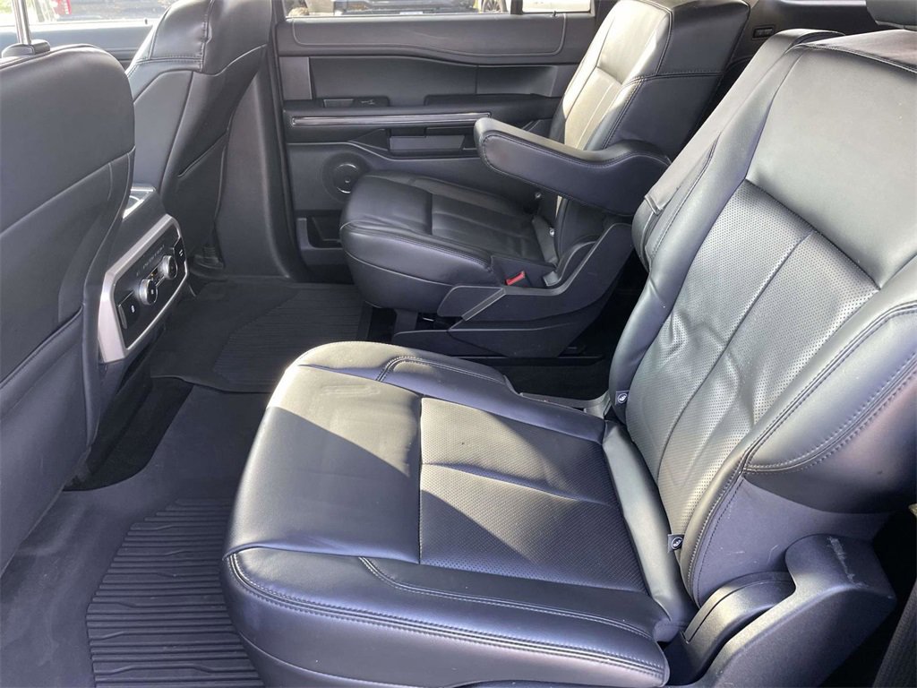 Certified 2022 Ford Expedition Max XLT image 12