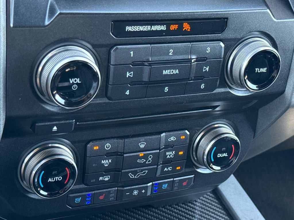 Certified 2017 Ford F150 Raptor w/ Equipment Group 802A Luxury image 23