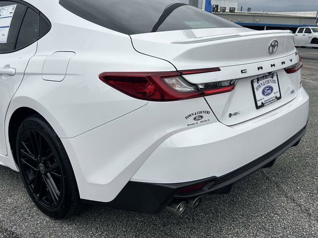 Used 2025 Toyota Camry SE w/ Convenience Package image 12