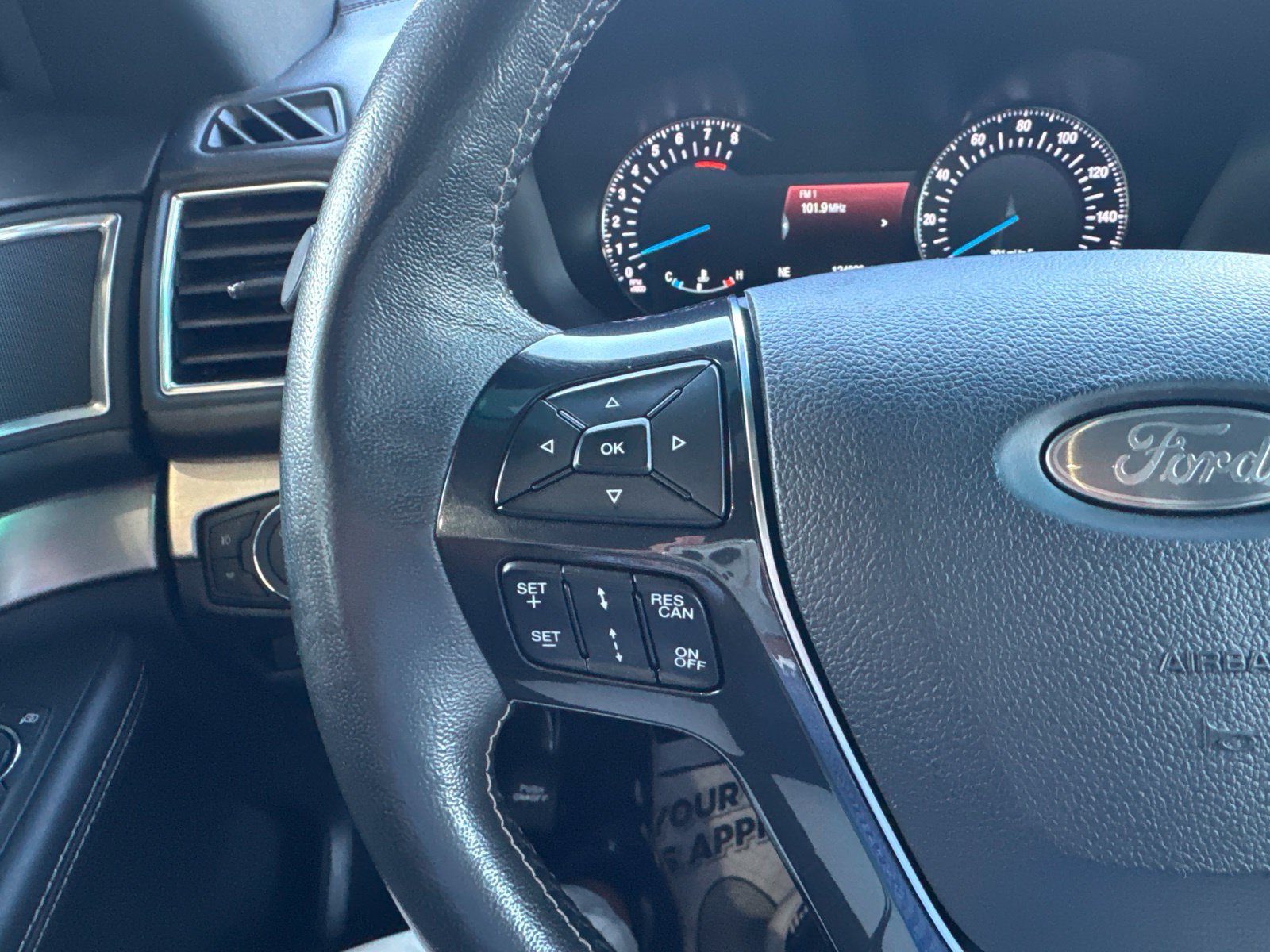 Certified 2018 Ford Explorer Platinum AWD/4WD image 29