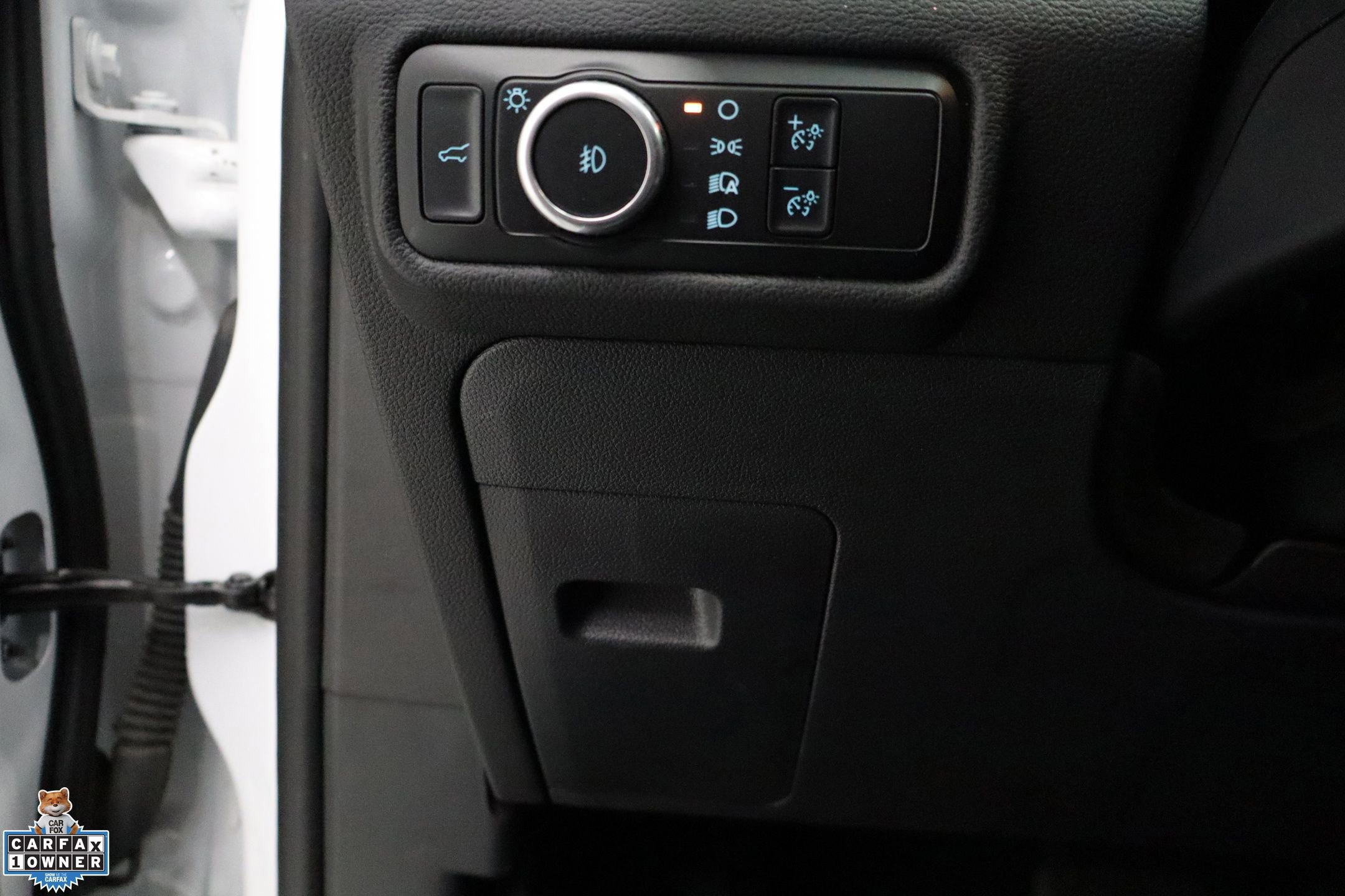 Certified 2024 Ford Explorer XLT w/ Equipment Group 202A image 15